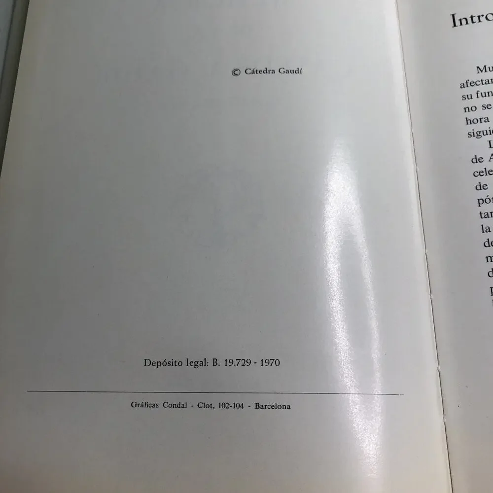 Memoria De La Catedra Gaudi Curso 1968-1969 HC DJ 1970 in Spanish Illustrated